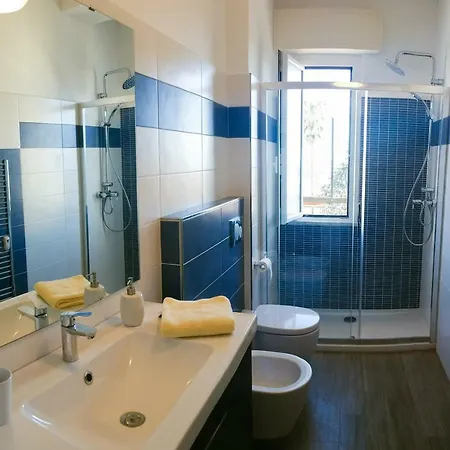 Aurora Apartament Loano